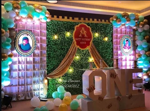 BalloonBazaar birthday balloon decor installation